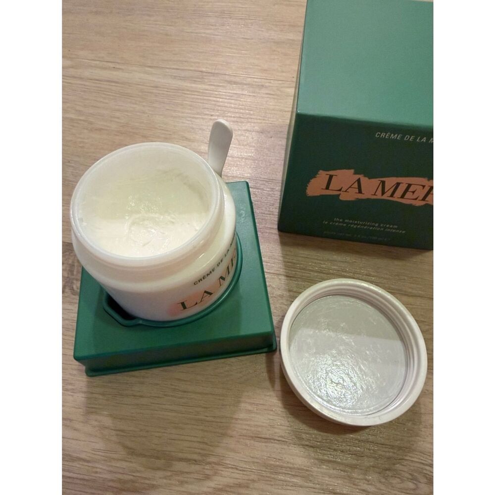 La Mer moisturizer - Picture 2 of 2